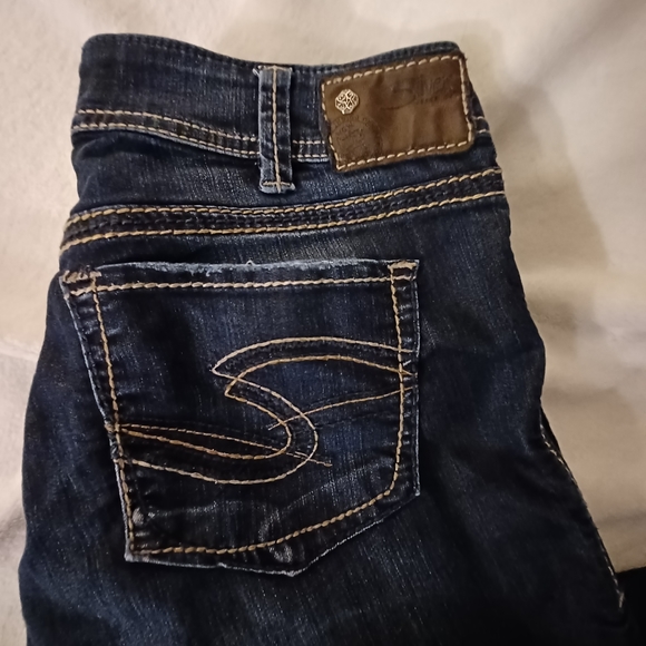 Silver "Suki" Capri - Picture 5 of 6